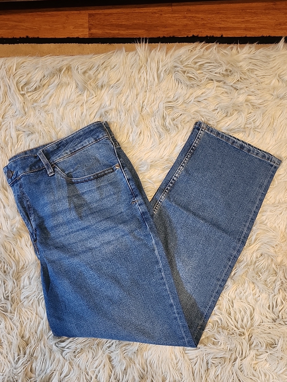 Izod Men's Straight Fit Stretch Jeans in Mid Blue Wash- 38" X 30"